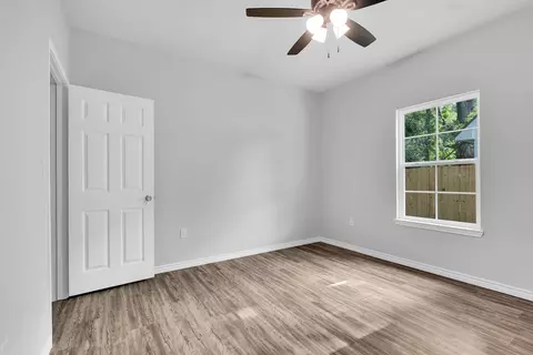 Bedroom - 102 E Berkley St, Longview, TX 75604 photo 4 of 4