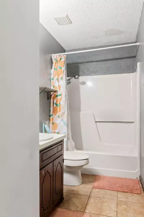 Bath - 3733 Dowell Dr, Longview, TX 75604 photo 2 of 4
