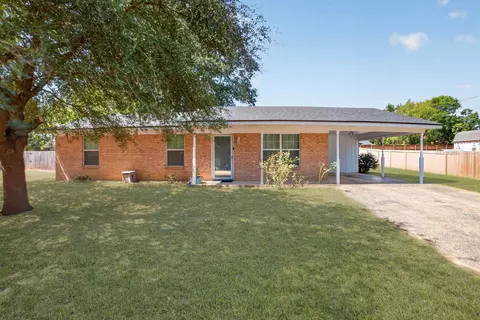 7 Victor Dr, Longview, TX 75601