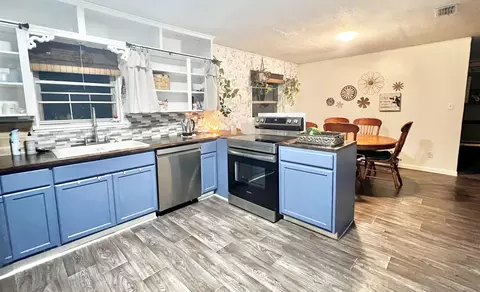 Kitchen - 2988 State Hwy 154 E, Gilmer, TX 75645 photo 1 of 2