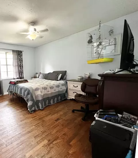 Bedroom - 2988 State Hwy 154 E, Gilmer, TX 75645 photo 3 of 3