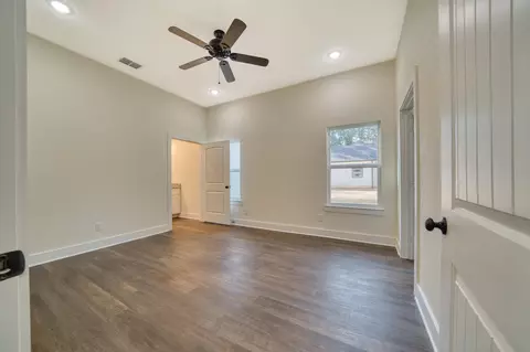 Bedroom - 814 Premier Rd, Longview, TX 75604 photo 4 of 8