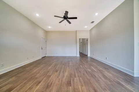 Living - 814 Premier Rd, Longview, TX 75604 photo 1 of 6