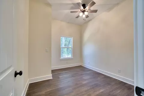 Bedroom - 814 Premier Rd, Longview, TX 75604 photo 3 of 8