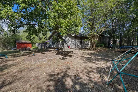 Exterior - 106 Suzanne Dr, Longview, TX 75604 photo 9 of 10