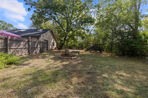 Exterior - 106 Suzanne Dr, Longview, TX 75604 photo 8 of 10