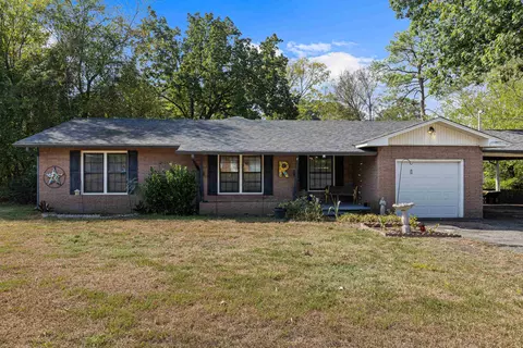 Exterior - 106 Suzanne Dr, Longview, TX 75604 photo 4 of 10