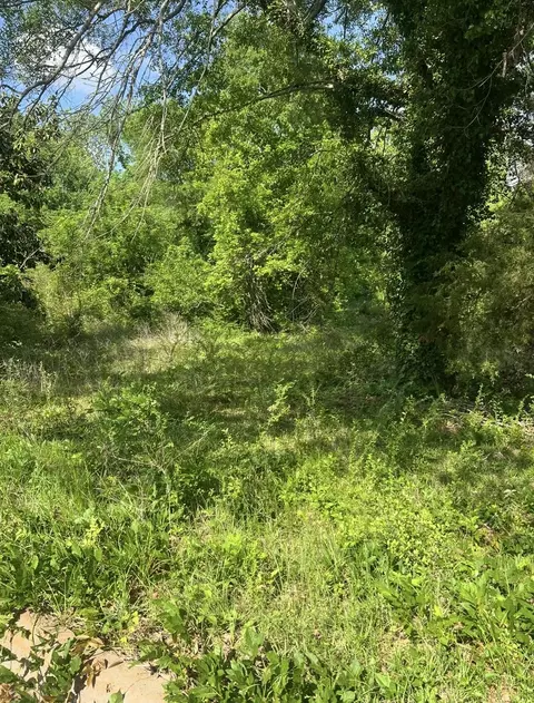 305 Lone Oak, Henderson, TX 75652