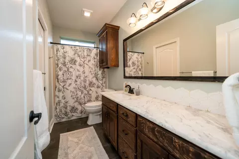 Bath - 311 Ithaca Dr, Longview, TX 75605 photo 2 of 6
