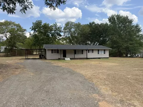 582 Main St, Gilmer, TX 75645