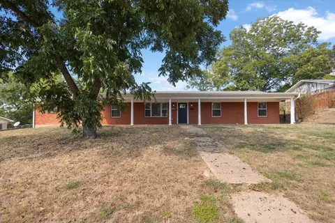 104 Kaylee Ln, Henderson, TX 75654
