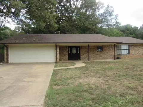 1304 Nottingham, White Oak, TX 75693