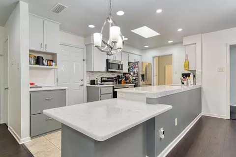 Kitchen - 1260 Brandywine Dr, Longview, TX 75601 photo 4 of 4