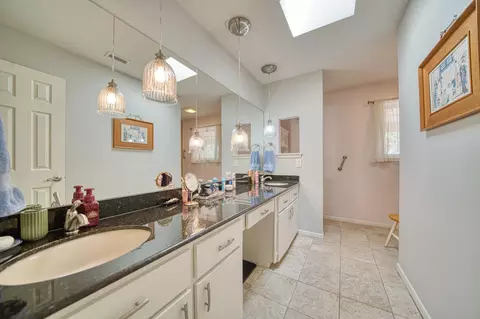 Bath - 1260 Brandywine Dr, Longview, TX 75601 photo 1 of 4