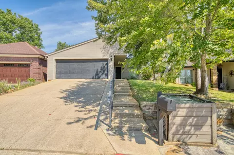 1260 Brandywine Dr, Longview, TX 75601