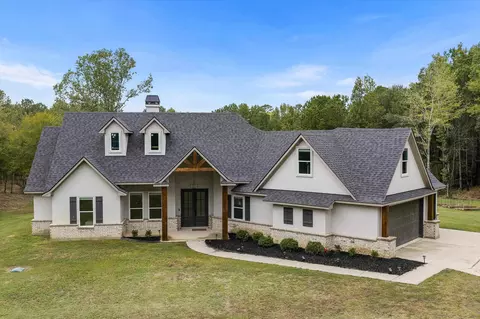 845 Fm 31, De Berry, TX 75639
