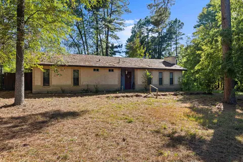 206 Maple St, Gilmer, TX 75644