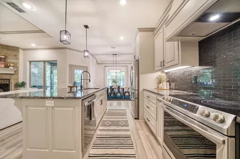 Kitchen - 3523 Thompson Rd, Longview, TX 75604 photo 3 of 5