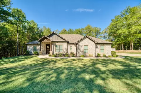 Exterior - 3523 Thompson Rd, Longview, TX 75604 photo 5 of 6