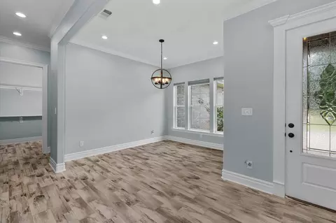 Entry Way - 281 S Tracy Dr, Longview, TX 75603 photo 1 of 2