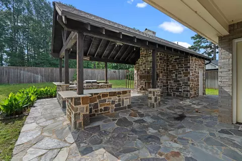 Exterior - 281 S Tracy Dr, Longview, TX 75603 photo 6 of 9