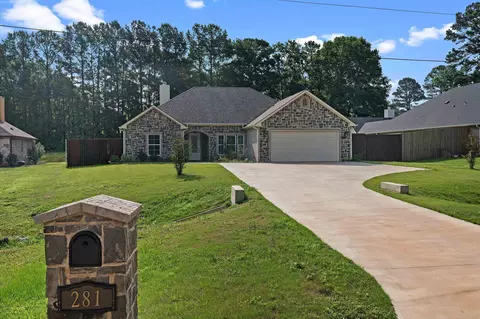 Exterior - 281 S Tracy Dr, Longview, TX 75603 photo 2 of 9