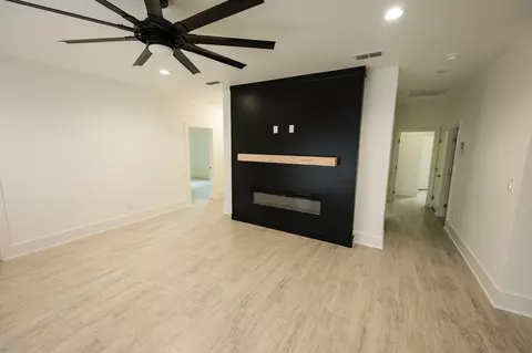 Living - 226 W Pliler Precise, Longview, TX 75605 photo 4 of 4