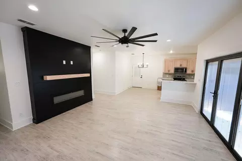 Living - 226 W Pliler Precise, Longview, TX 75605 photo 1 of 4