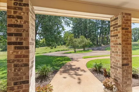 Exterior - 1899 Hunter Rd, Longview, TX 75605 photo 4 of 10