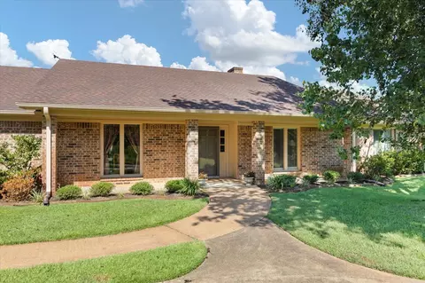 Exterior - 1899 Hunter Rd, Longview, TX 75605 photo 3 of 10