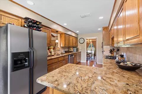 Kitchen - 1899 Hunter Rd, Longview, TX 75605 photo 2 of 4