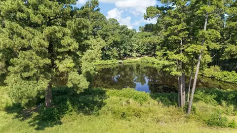View/Area - 1899 Hunter Rd, Longview, TX 75605 photo 3 of 8