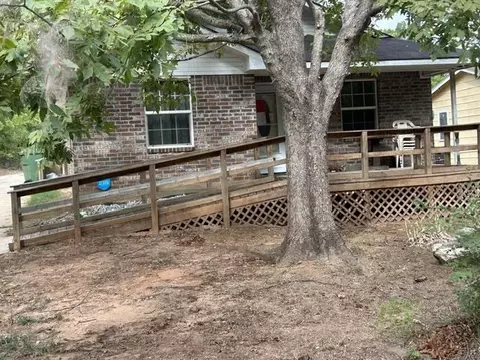 1515 Evans St, Marshall, TX 75670