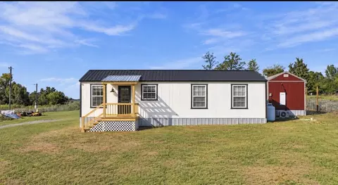 7792 Arrowwood Dr, Gilmer, TX 75644
