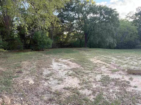 604 Summitt, Marshall, TX 75671