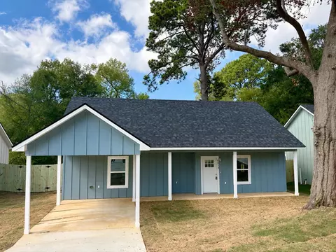 2513 S 13th St, Longview, TX 75602