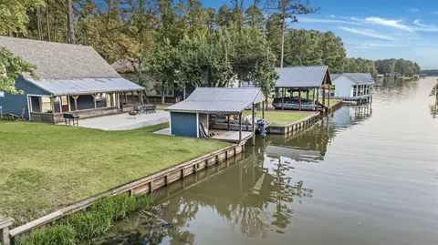 310 Cypress Creek Dr, Mount Vernon, TX 75457