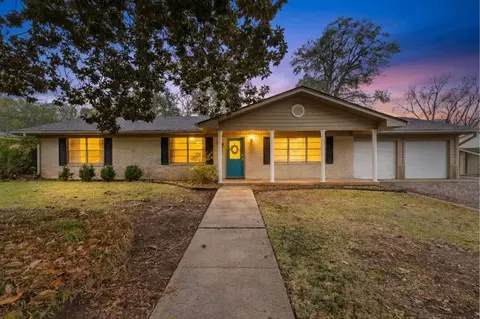 2510 Wychelm Dr, Kilgore, TX 75662