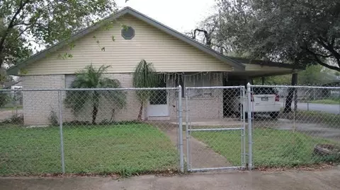 1000 E Wright Ave, Pharr, TX 78577 photo 1