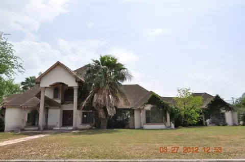 202 E 3rd St, Elsa, TX 78543 photo 1