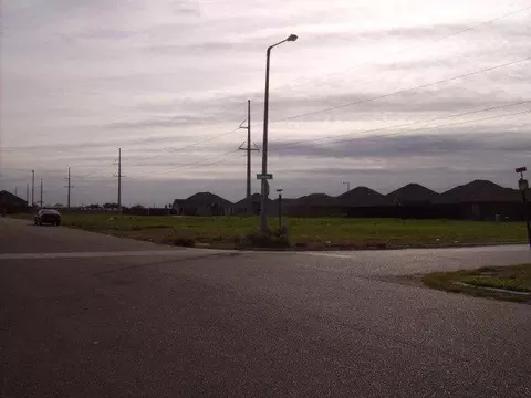 812 Azucar Ave, Pharr, TX 78577 photo 1