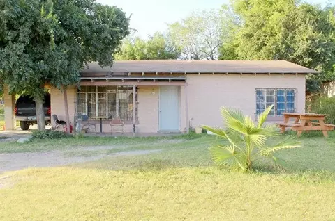 513 E Sam Houston Blvd, Pharr, TX 78577 photo 1