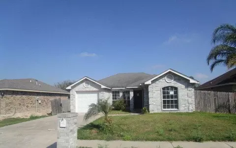 1005 Nell Pool Dr, Pharr, TX 78577 photo 1