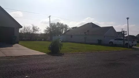 512 Melanie Dr, Pharr, TX 78577 photo 1