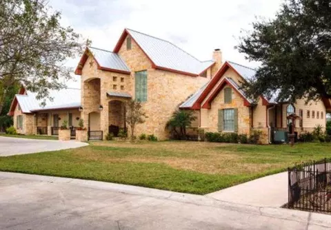 209 E Rancho Blanco Rd, Pharr, TX 78577 photo 1