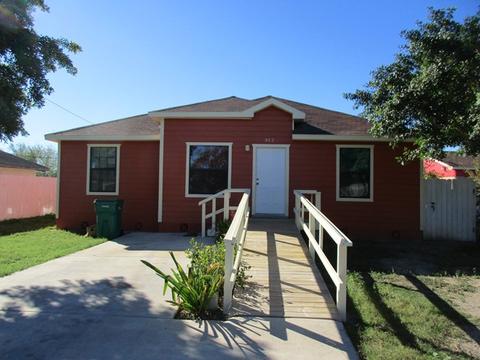 802 E Crockett Ave, Pharr, TX 78577 photo 1