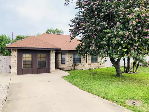 811 E Helmer St, Pharr, TX 78577 photo 1