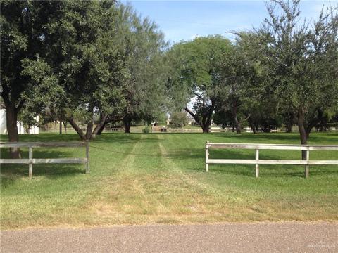 1261 S Lion Lake Dr, Progreso Lakes, TX 78596 photo 1