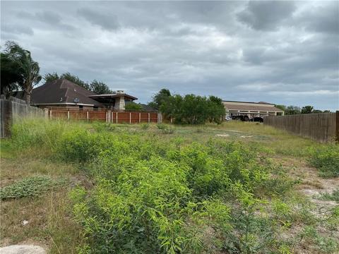 847 La Coma Ct, Elsa, TX 78543 photo 1