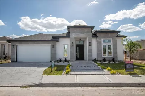 405 W Smith Dr, Pharr, TX 78577 photo 1